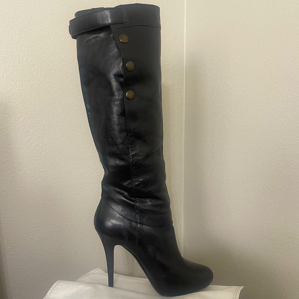 “Steven” high riding boot